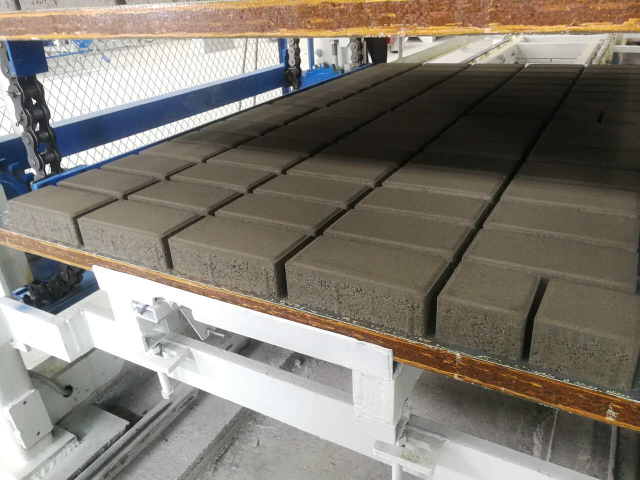 路面砖制砖设备