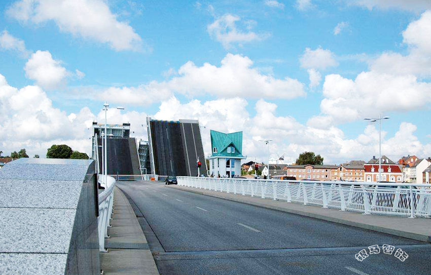 路面砖制砖生产线