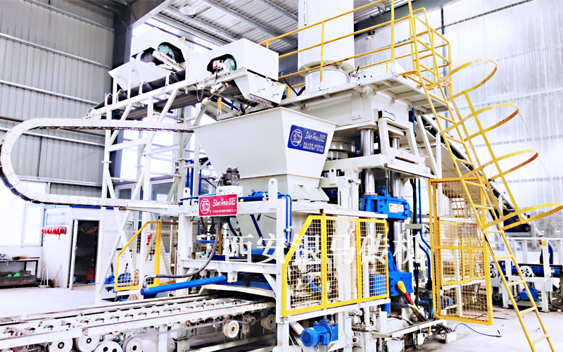 全自动免烧制砖生产线配件的维护及注意事项分析